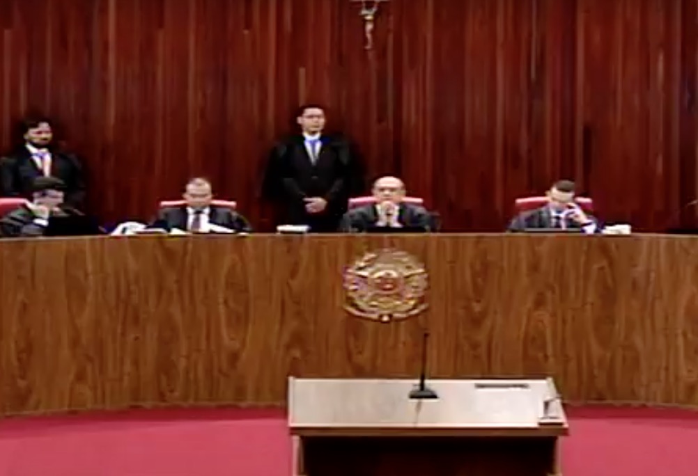 TSE começa terceiro dia de julgamento da chapa Dilma-Temer