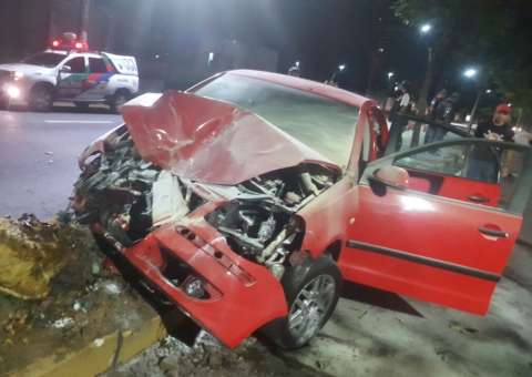 Em Manaus, acidente grave deixa duas pessoas feridas na Av. Djalma Batista