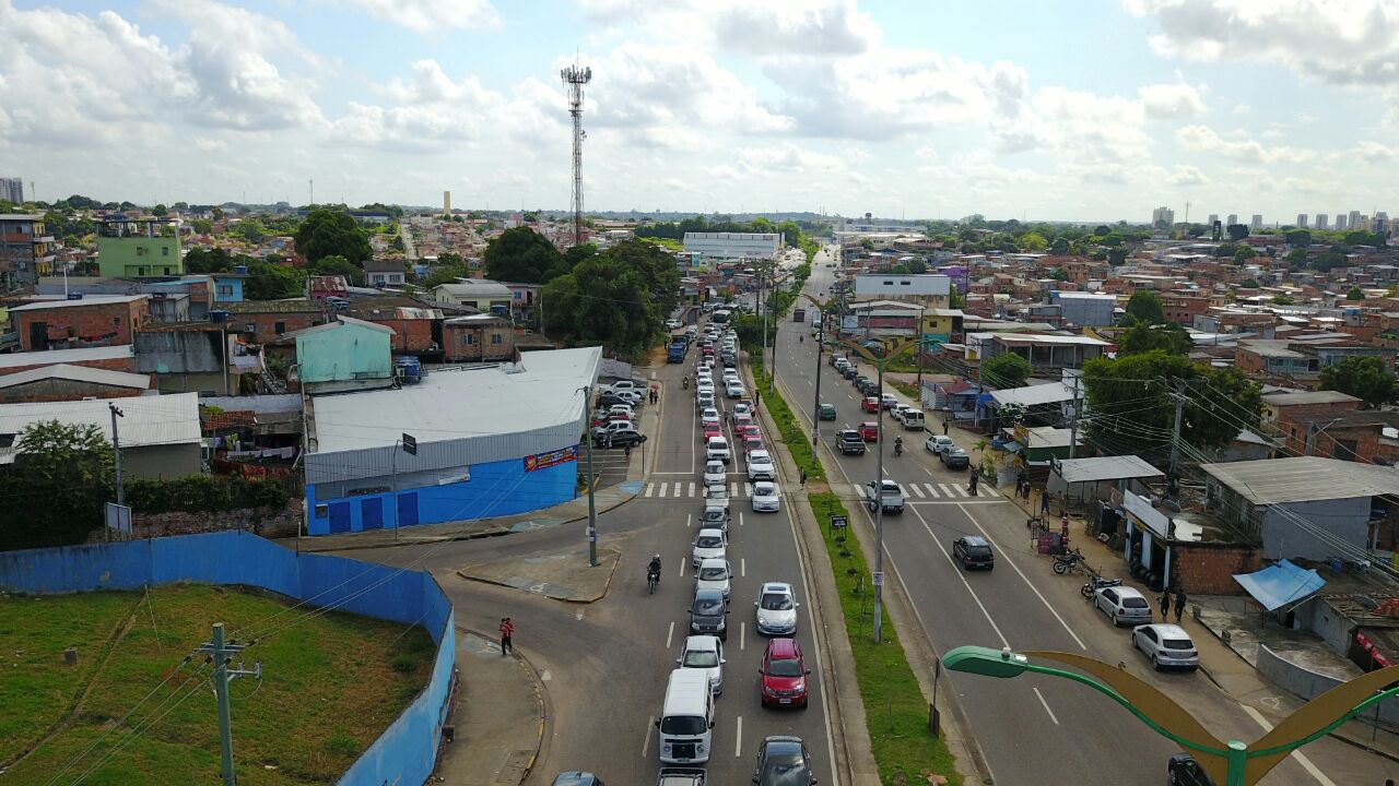10 mil veículos devem sair de Manaus para o feriado prolongado
