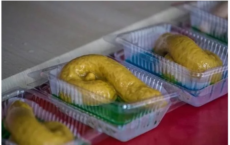 Doce com forma de fezes caninas faz sucesso na Tailândia