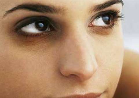 Conheça sugestões naturais para reduzir olheiras