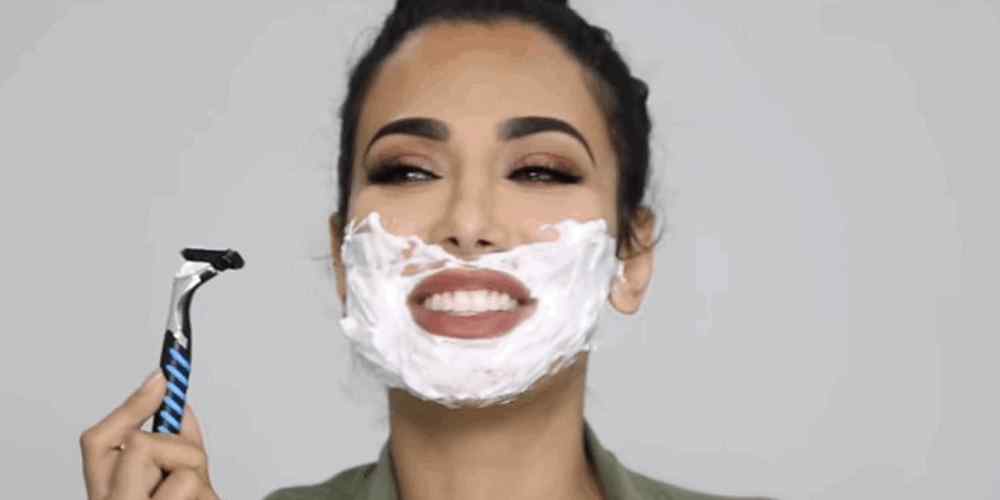 Raspar ou não raspar o rosto? Tendência de beleza divide opiniões