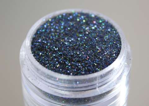 Médicos fazem alerta sobre moda de usar pílula de glitter na vagina 