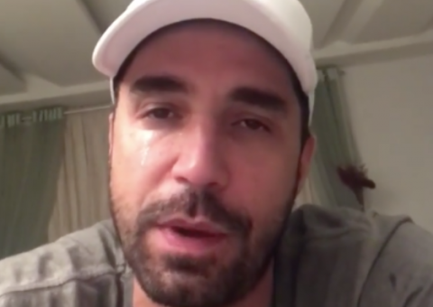 Aos prantos, Latino faz apelo para encontrar Twelves 'É meu filho'