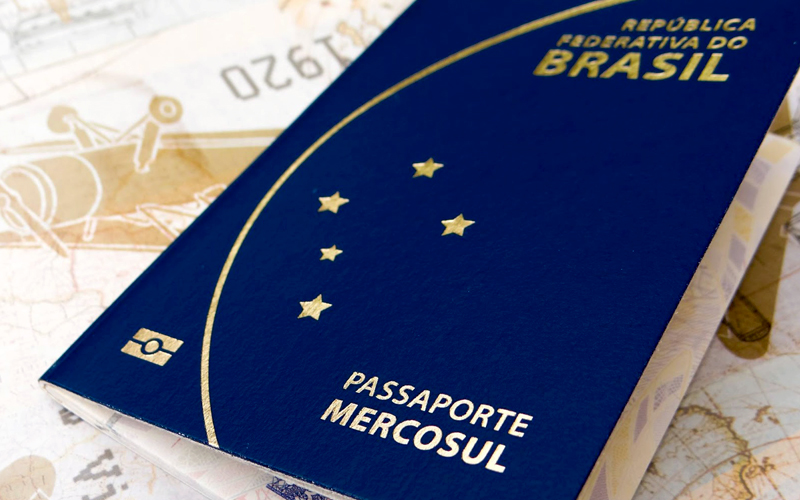 Liberação de verba para emissão de passaporte deve sair ainda hoje
