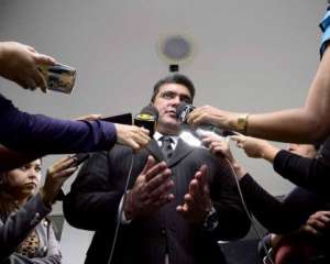 Surge a chance de Rebecca ter um vice ficha limpa