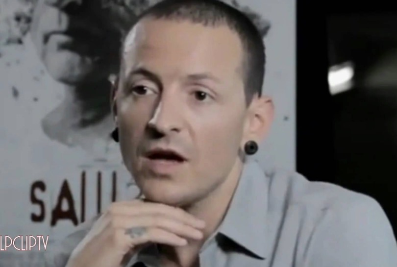 Em última entrevista, Chester Bennington fez desabafo e suposto pedido de ajuda comove fãs