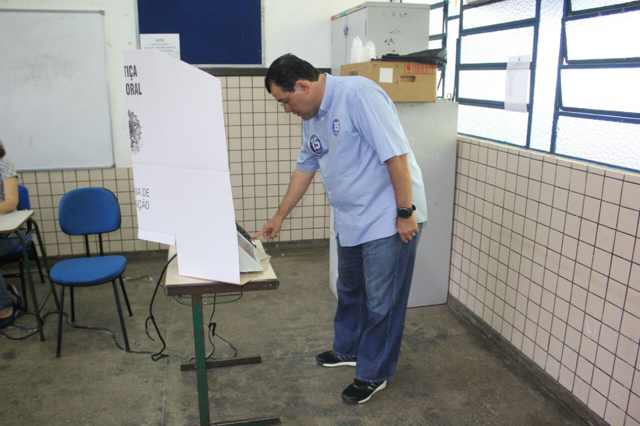  Eduardo Braga em escola municipal: 'o Amazonas tem jeito'