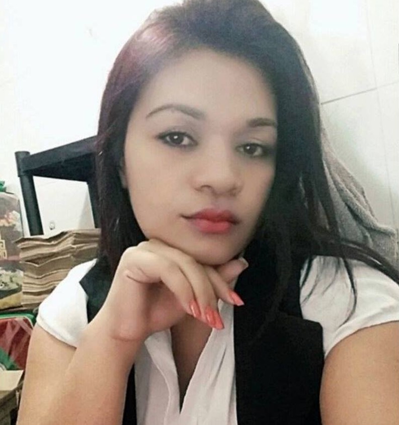 Mulher encontra R$ 600 e paga fatura deixada em ônibus 