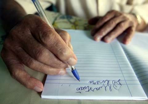 Taxa de analfabetismo no Brasil é maior na Geração X 