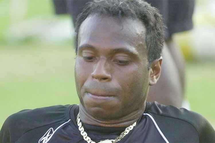 Após ser preso por não pagar pensão, Edilson 'Capetinha' tem bens bloqueados pelo TRT