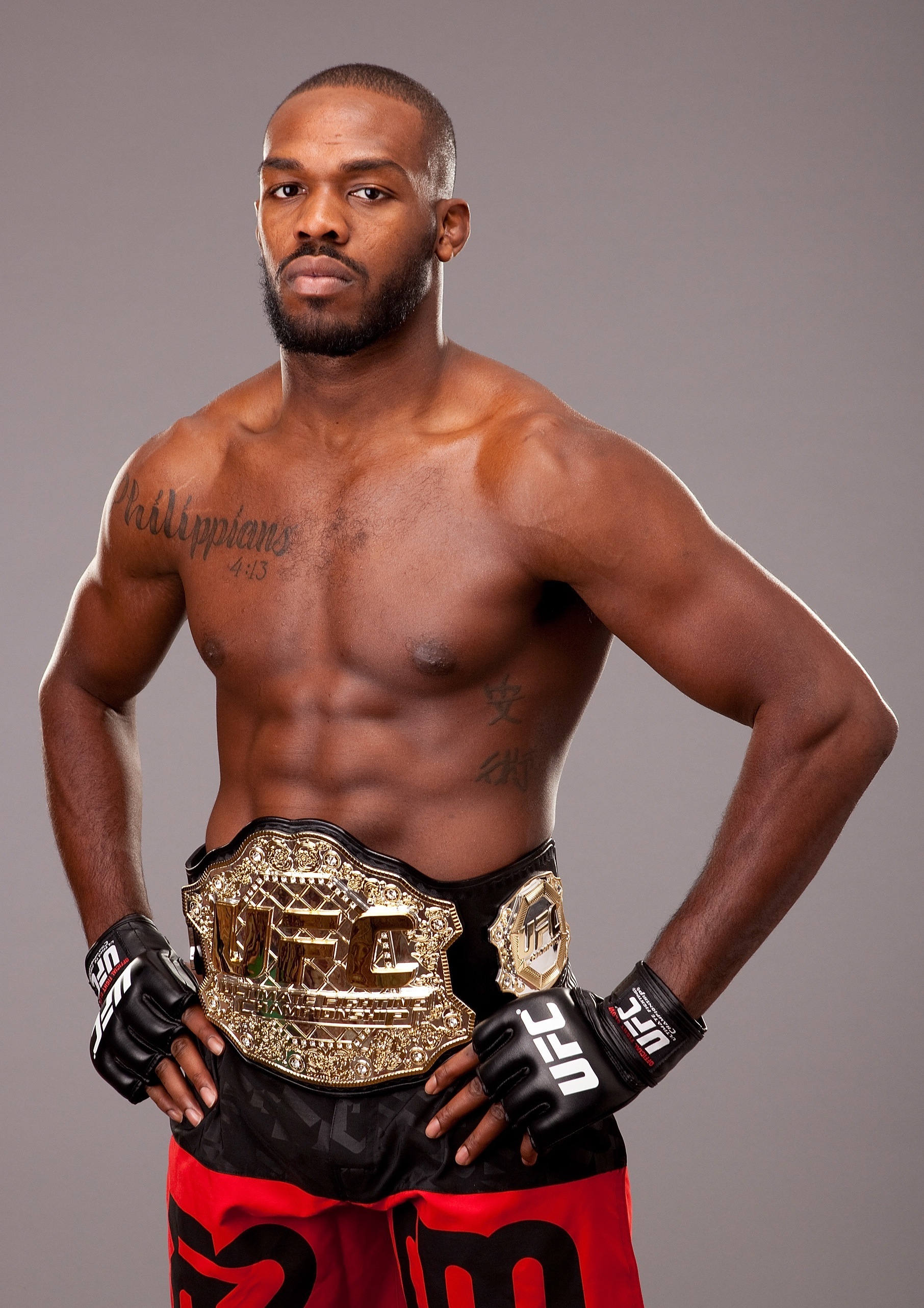 Jon Jones é pego no exame antidoping e deve perder cinturão do UFC
