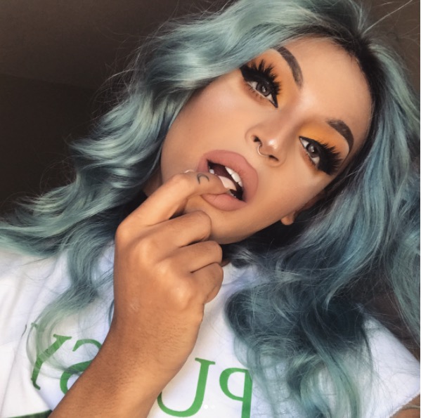 Hackers invadem youtube de Pabllo Vittar e artista é alvo de ataque homofóbico 