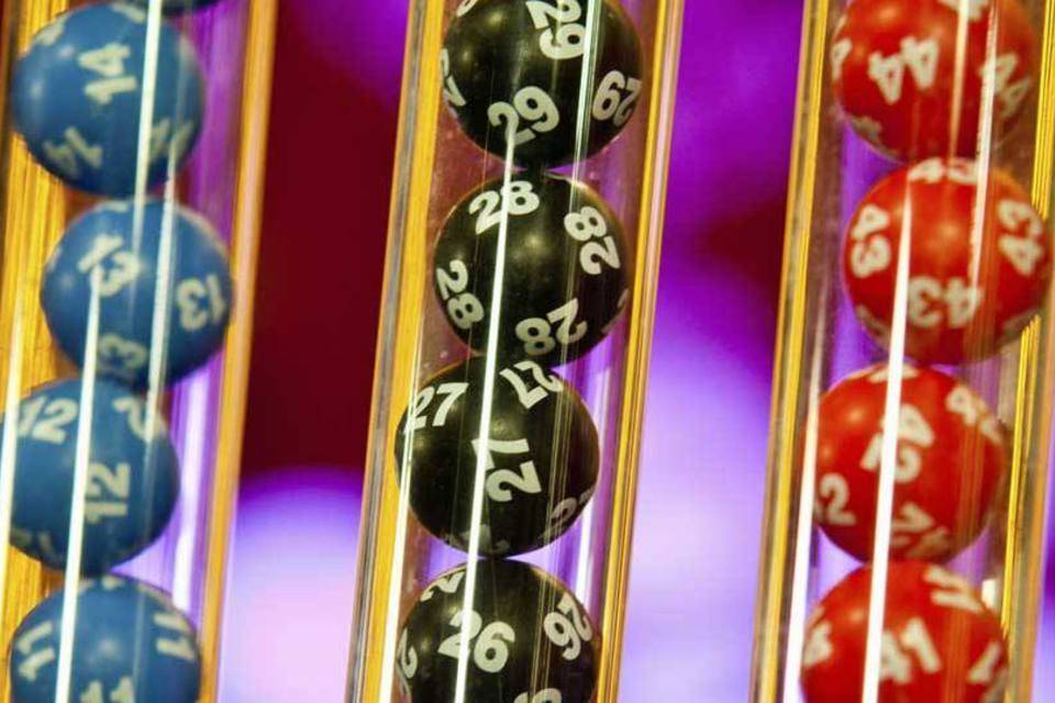 Ninguém acerta e Mega-Sena acumula em R$ 5,5 milhões