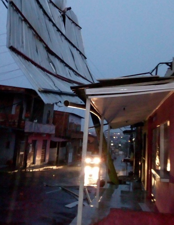 Após temporal, Manaus fica sem energia e comerciantes sofrem com perda de produtos