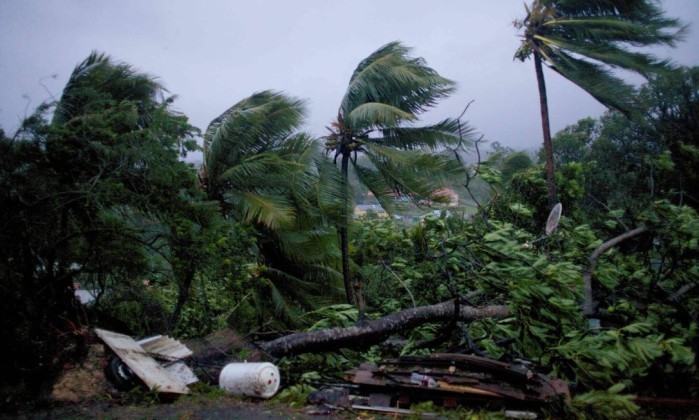 Com categoria 5, furacão Maria devasta Dominica e avança pelo Caribe 