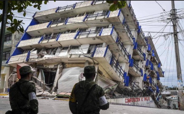 México pede ajuda a engenheiros e construtores para evitar novos desabamentos de prédios