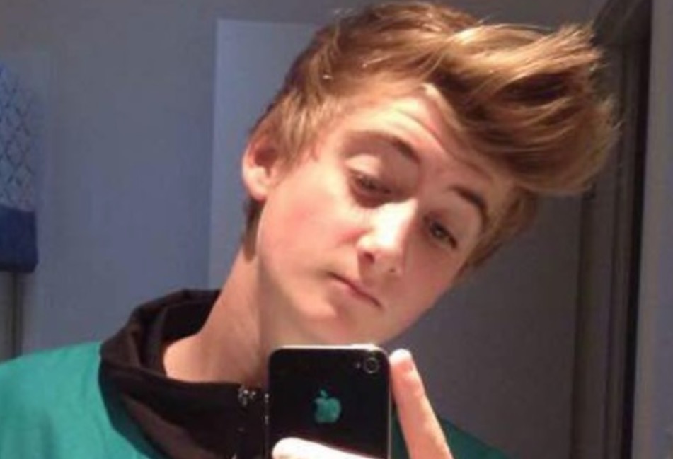 Adolescente de 15 anos morre esmagado durante treino em academia 