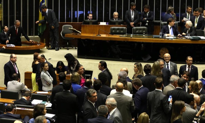 Câmara aprova fundo eleitoral com recurso público para 2018