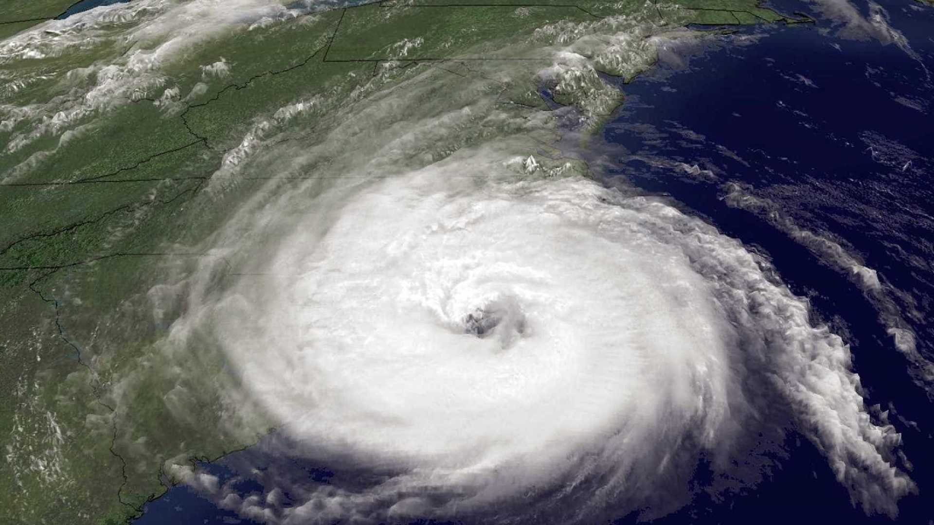 Furacão Ophelia traz chuva negra à Estônia