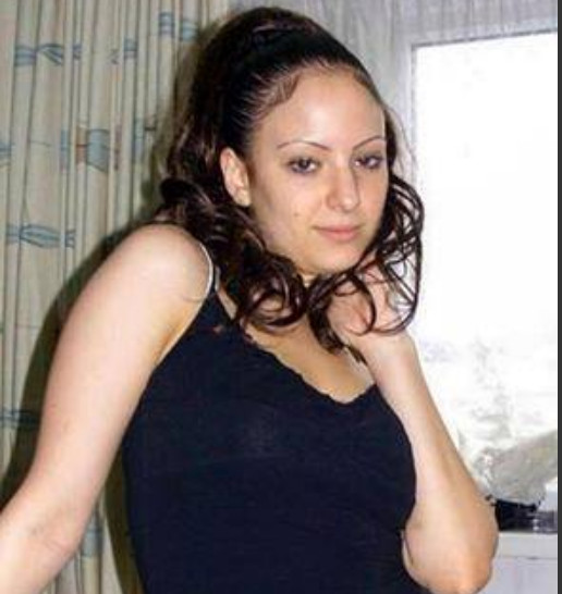 Após ser chamada de 'feia' pela família, mulher decide mudar drasticamente 