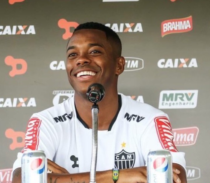 Jogador Robinho é condenado a 9 anos de prisão por estupro