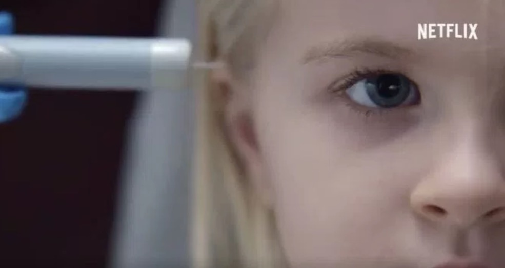  Trailer de nova temporada de 'Black mirror' traz história perturbadora; assista