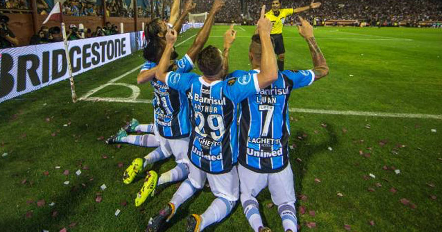 Grêmio bate o Lanús e conquista a Libertadores pela terceira vez 