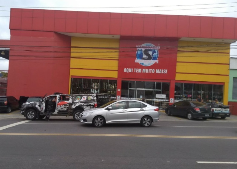 Casal tenta assaltar loja Salmo 91 em Manaus e se dá mal