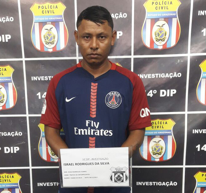 Homem é preso com 500 pinos de cocaína após denúncia em Manaus