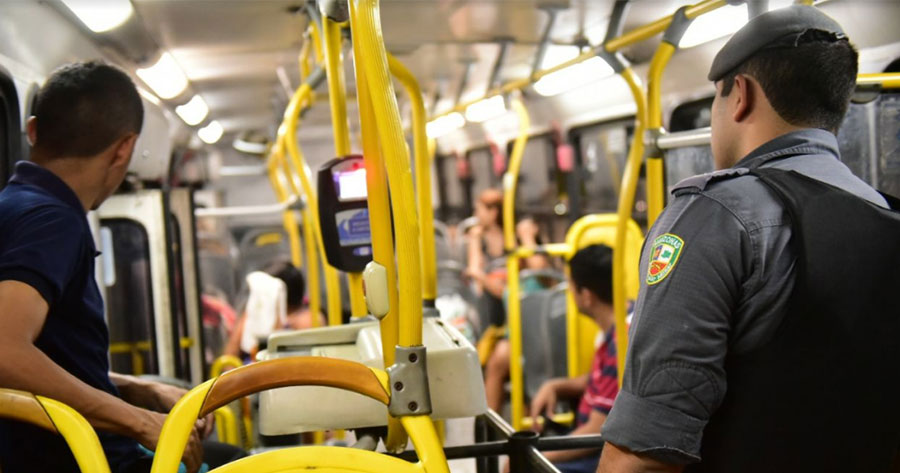 Coletivos já foram assaltados mais de 3 mil vezes em Manaus