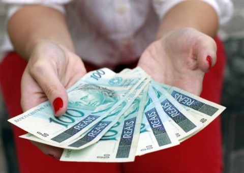 Prazo para saque do abono salarial ano-base 2015 termina quinta-feira