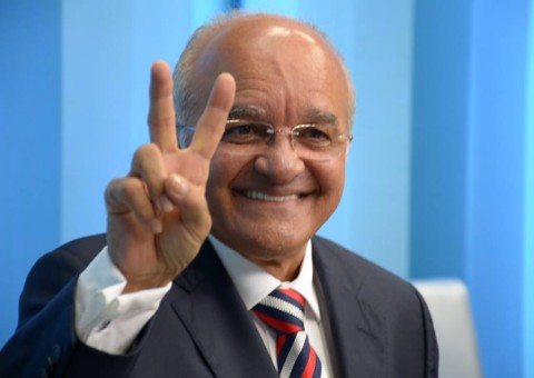 Ex-governador José Melo deixa a prisão 