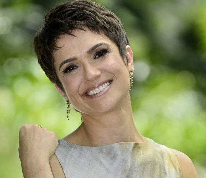 Sandra Annenberg revela idade ao vivo e público fica 'chocado'