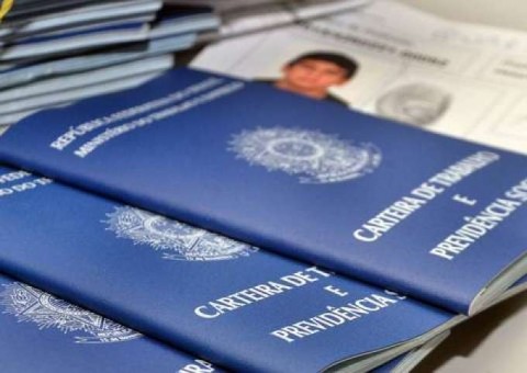 Brasil perde 12 mil vagas de emprego 