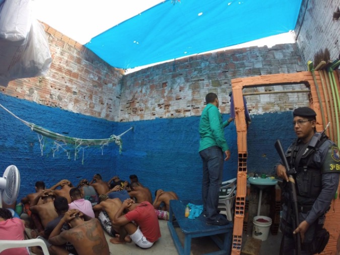 Detentos aproveitam queima de fogos para fugir de presídio no Amazonas, Veja nomes.