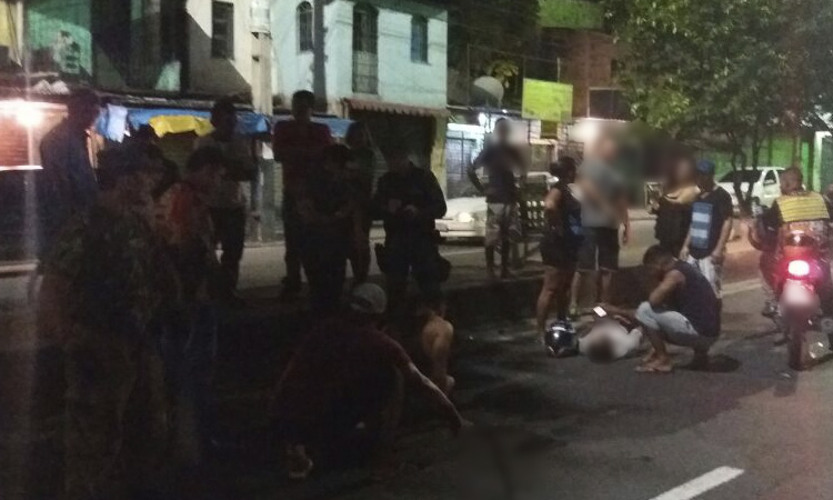 Motocicletas se chocam e deixam três pessoas feridas em Manaus