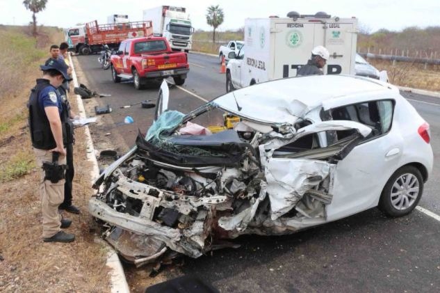 Secretária Adjunta de Educação do Amazonas morre após acidente de carro em estrada