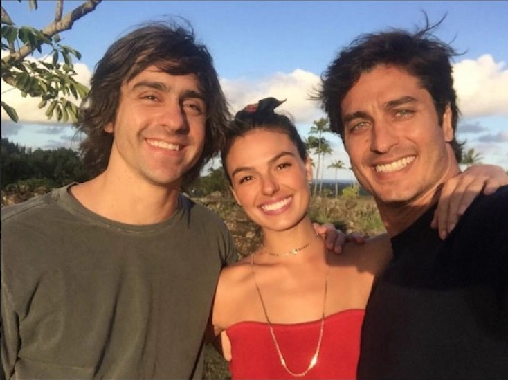 Isis Valverde posa pela primeira vez com namorado após reconciliação