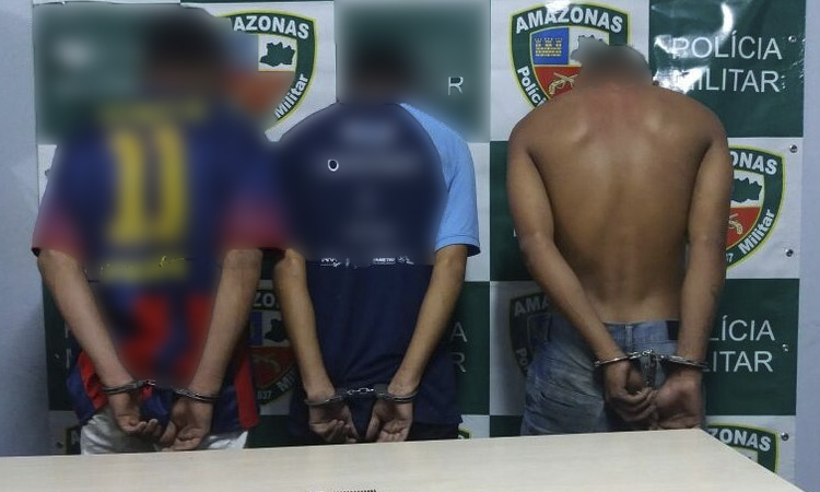 Adolescentes são apreendidos suspeitos de assaltarem ônibus em Manaus
