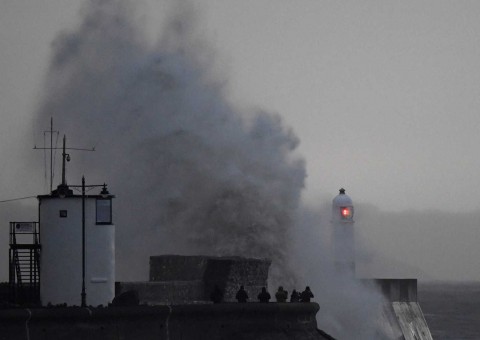Tempestade mata quase 10 pessoas no norte da Europa