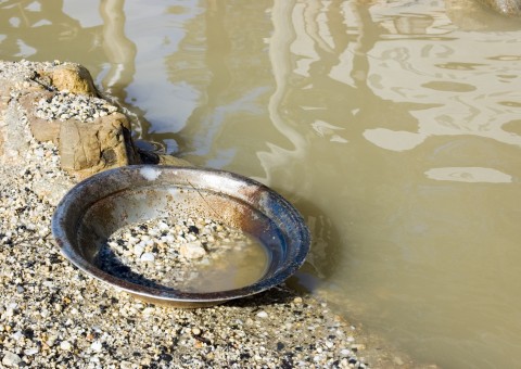 MPF abre ação para suspender concessão de títulos para exploração mineral