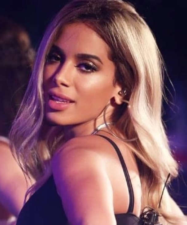 Marido de Anitta se derrete em elogios após mudança no visual