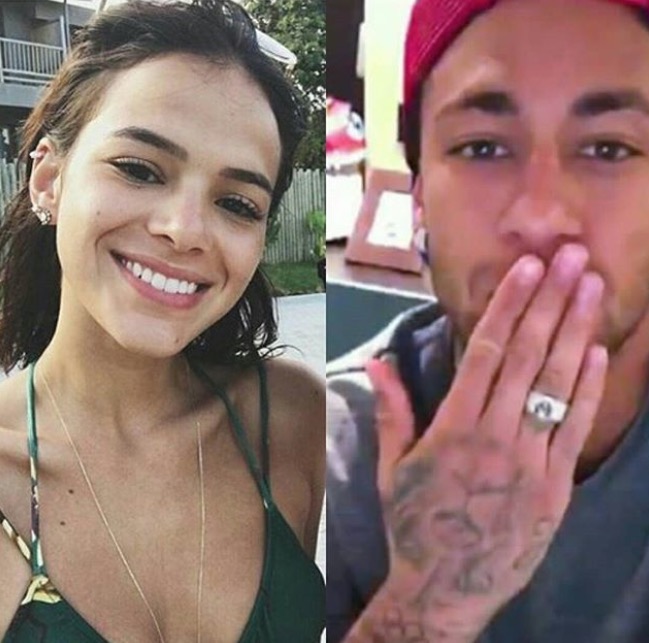 Bruna Marquezine 'invade' palco de peça e revela detalhe de troca de alianças com Neymar
