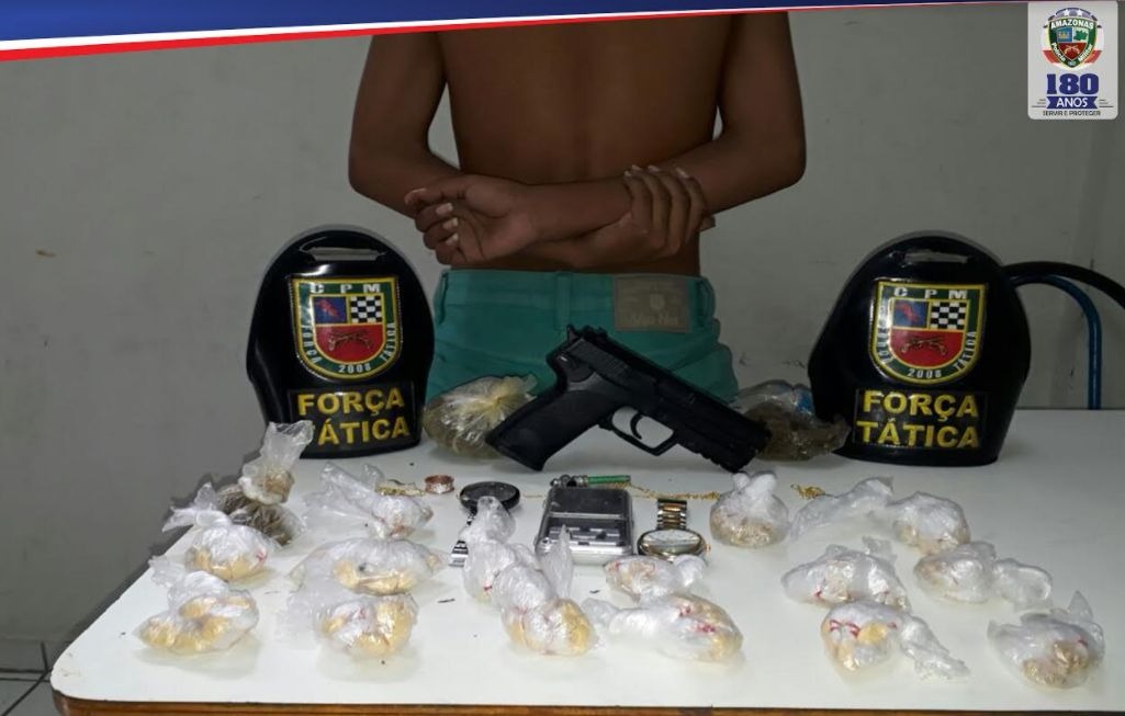 Adolescente denunciado é apreendido com drogas e arma de brinquedo em Manaus