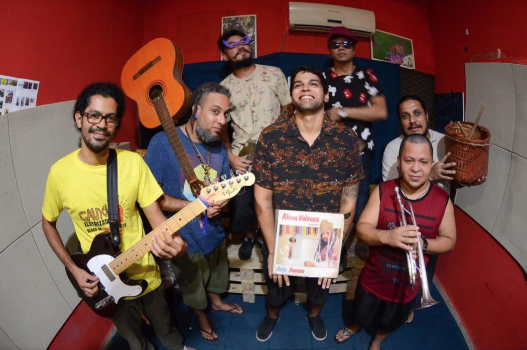 Cauxi Eletrizado e Afrobrasilis vão agitar o Bloco da Spazzio