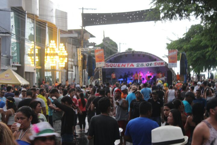 Esquenta do Boulervard vence chuva e fecha final de semana com muita folia em Manaus