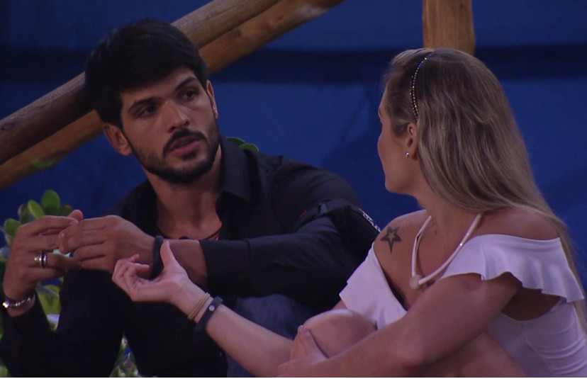 BBB18: Lucas tem conversa franca com Jéssica: 'Estou sozinho'