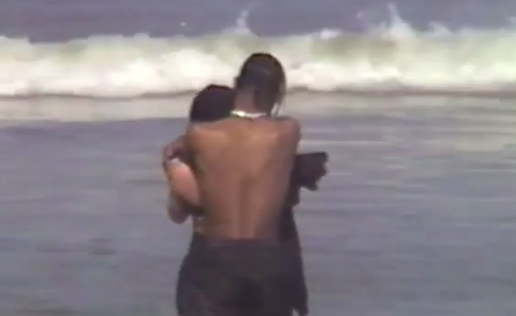 Kylie Jenner mostra vídeo grávida com o namorado pela primeira vez