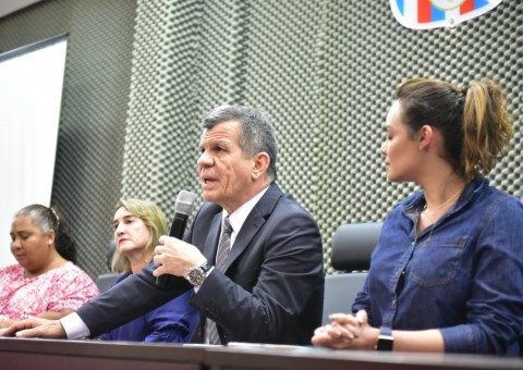 Órgãos públicos orientam escolas de samba sobre participação de crianças nos desfiles de Manaus